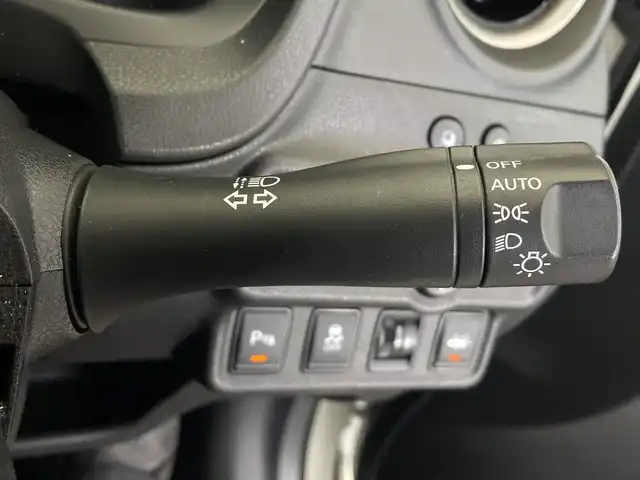 日産 ノート e－パワー X 栃木県 2020(令2)年 5.2万km ブリリアントホワイトパール メモリーナビ/（CD/DVD/Bluetooth/フルセグTV）/バックモニター/エマージェンシーブレーキ/踏み間違い防止アシスト/ETC/デジタルインナーミラー型前後ドライブレコーダー/オートライト/LEDヘッドライト/横滑り防止装置/フォグランプ/スマートキー/プッシュスタート/電動格納ミラー/純正アルミホイール/純正フロアマット