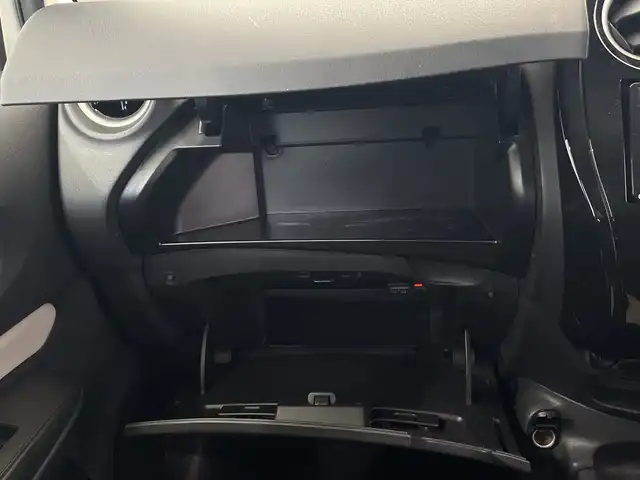 日産 ノート e－パワー X 栃木県 2020(令2)年 5.2万km ブリリアントホワイトパール メモリーナビ/（CD/DVD/Bluetooth/フルセグTV）/バックモニター/エマージェンシーブレーキ/踏み間違い防止アシスト/ETC/デジタルインナーミラー型前後ドライブレコーダー/オートライト/LEDヘッドライト/横滑り防止装置/フォグランプ/スマートキー/プッシュスタート/電動格納ミラー/純正アルミホイール/純正フロアマット