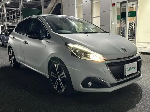 プジョー ２０８ GT ライン アイスエディション 静岡県 2016(平28)年 5.2万km 白 ユーザー買取車/クルーズコントロール/アクティブシティブレーキ/純正タッチスクリーン/FM/AM/BT/ETC/ハーフレザーシート/純正フロアマット/純正17AW