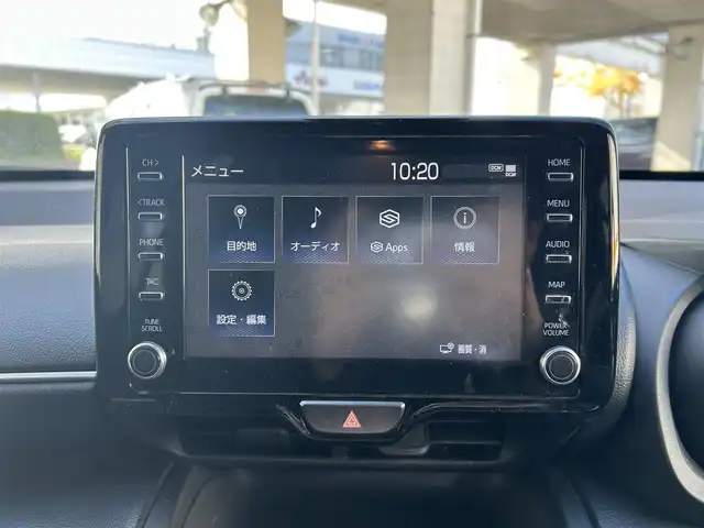 トヨタ ヤリスクロス G 宮城県 2020(令2)年 4.6万km ブラックマイカ/センシュアルレッドマイカ ・ワンオーナー/・純正ナビ/（Bluetooth/ミラキャスト/スマートデバイスリンク）/・全方位カメラ/・レーダークルーズコントロール/・レーンキープアシスト/・後方警戒システム/・衝突軽減装置/・前後コーナーセンサー/・電動パーキングブレーキ/・ブレーキホールド/・革ステアリング/・ステアリングスイッチ/・MTモード/・電動格納ウィンカーミラー/・ETC/・ISOFIX/・LEDライト/・オートライト/・オートハイビーム/・リアプライバシーガラス/・バイザー/・フロアマット/・W＋サイドエアバッグ/ABS/・純正16インチアルミホイール/・スマートキー/・プッシュスタート/・取扱説明書/・保証書