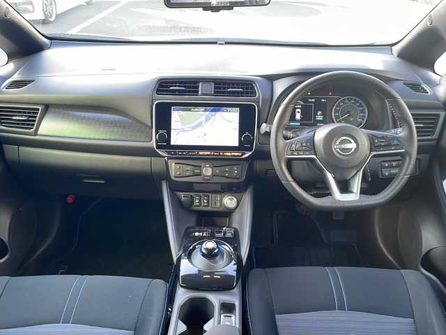 日産 リーフ X Vセレクション 京都府 2021(令3)年 2.7万km オレンジⅡ 純正メモリナビ/アラウンドビューモニター/プロパイロット/ブラインドスポットモニター/インテリジェンスルームミラー/前席シートヒーター/LEDヘッドライト/ビルトインETC/ステアリングヒーター