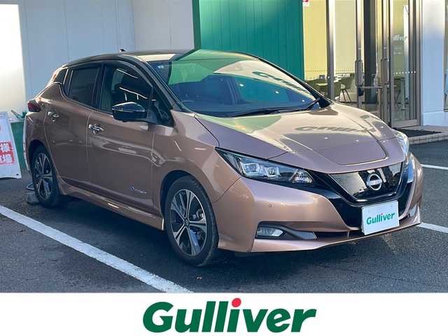 日産 リーフ X Vセレクション 京都府 2021(令3)年 2.7万km オレンジⅡ 純正メモリナビ/アラウンドビューモニター/プロパイロット/ブラインドスポットモニター/インテリジェンスルームミラー/前席シートヒーター/LEDヘッドライト/ビルトインETC/ステアリングヒーター