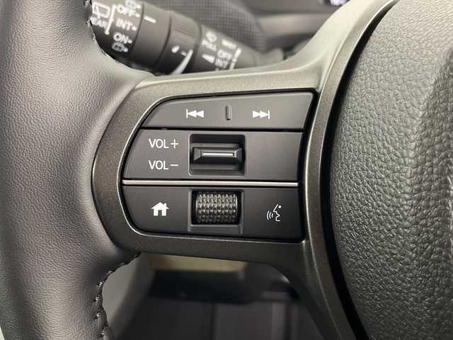 ホンダ フリード ハイブリット e:HEV AIR EX 埼玉県 2025(令7)年 0.1千km メテオロイドグレーメタリック 登録済未使用車/純正メモリナビ/Bluetooth/フルセグ/バックカメラ/両側パワースライドドア/ホンダセンシング/・レーダークルーズコントロール/・レーンキープアシスト/・衝突軽減システム/・誤発進抑制機能/・標識認識機能/前席シートヒーター/ハーフレザーシート/純正１５インチアルミホイール/プッシュスタート/スマートキー/スペアキー