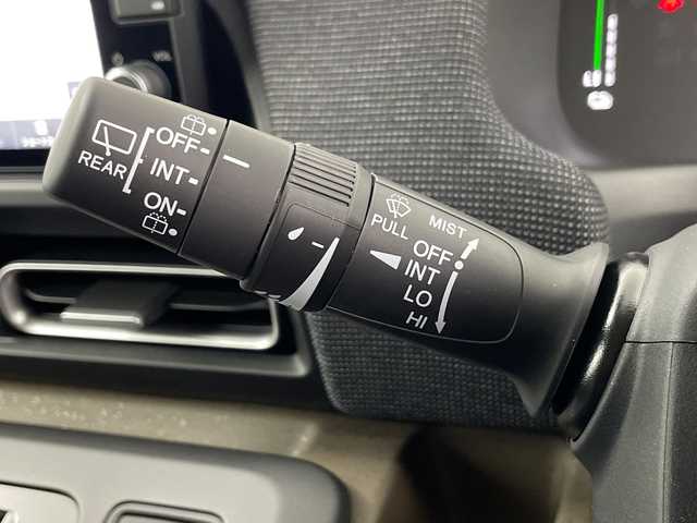 ホンダ フリード ハイブリット e:HEV AIR EX 埼玉県 2025(令7)年 0.1千km メテオロイドグレーメタリック 登録済未使用車/純正メモリナビ/Bluetooth/フルセグ/バックカメラ/両側パワースライドドア/ホンダセンシング/・レーダークルーズコントロール/・レーンキープアシスト/・衝突軽減システム/・誤発進抑制機能/・標識認識機能/前席シートヒーター/ハーフレザーシート/純正１５インチアルミホイール/プッシュスタート/スマートキー/スペアキー