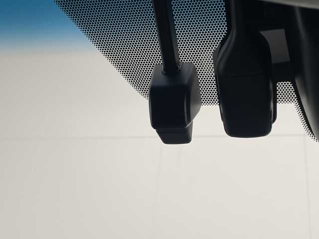 トヨタ アルファード S Cパッケージ 宮崎県 2020(令2)年 3.2万km ホワイトパールクリスタルシャイン 禁煙車/トヨタセーフティセンス/純正ディスプレイオーディオナビTV/（T-connect/CD/DVD/Bluetooth/フルセグTV)/純正リアフリップダウンモニター/バックカメラ/フロントTRDエアロ/純正ビルトインETC/純正LEDオートライト/純正LEDフォグ/純正18インチアルミ/純正フロアマット/純正ドライブレコーダー/両側電動スライドドア/サンルーフ/黒本革シート/運転席2メモリシート/アダプティブクルーズコントロール/プリクラッシュセーフティ/レーンディパーチャーアラート/オートマチックハイビーム/電子パーキング/オートホールド/サンルーフ/エグゼクティブパワーシート/前席パワーシート/エアシート/ウッドコンビ本革巻ハンドル/オート電動格納ミラー/ステアリングヒーター/スマートキー/プッシュエンジンスタート