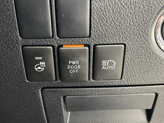 トヨタ アルファード S Cパッケージ 宮崎県 2020(令2)年 3.2万km ホワイトパールクリスタルシャイン 禁煙車/トヨタセーフティセンス/純正ディスプレイオーディオナビTV/（T-connect/CD/DVD/Bluetooth/フルセグTV)/純正リアフリップダウンモニター/バックカメラ/フロントTRDエアロ/純正ビルトインETC/純正LEDオートライト/純正LEDフォグ/純正18インチアルミ/純正フロアマット/純正ドライブレコーダー/両側電動スライドドア/サンルーフ/黒本革シート/運転席2メモリシート/アダプティブクルーズコントロール/プリクラッシュセーフティ/レーンディパーチャーアラート/オートマチックハイビーム/電子パーキング/オートホールド/サンルーフ/エグゼクティブパワーシート/前席パワーシート/エアシート/ウッドコンビ本革巻ハンドル/オート電動格納ミラー/ステアリングヒーター/スマートキー/プッシュエンジンスタート