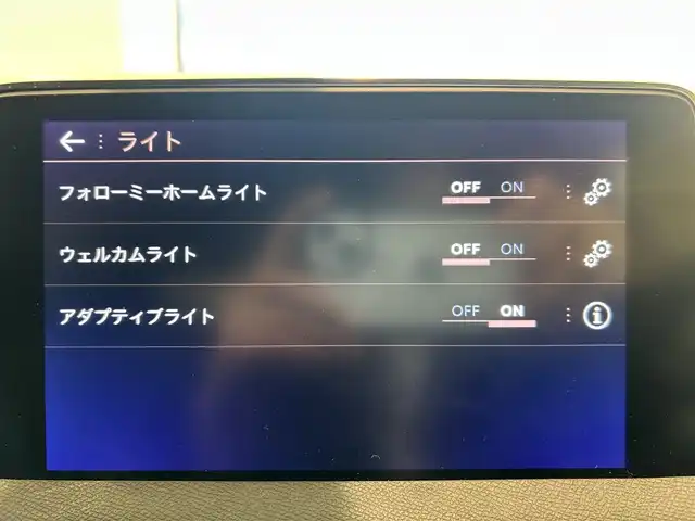 プジョー ３００８ GT ブルー HDi 熊本県 2021(令3)年 6.6万km ペルラネラブラック ・スマートキー/・プッシュスタート/・アクティブセーフティブレーキ/・トラフィックサインインフォメーション/・疲労検知/・アダプティブライト/・インテリジェントハイビーム/・パークセンサー/・ブラインドスポットモニター/・クルーズコントロール(追従式)/・ハーフレザーシート/・D席パワーシート/・前席シートヒーター/・純正ディスプレイオーディオ/　【Bluetooth・USB・AppleCarPlay・AndroidAuto】/・バックカメラ/・左サイドカメラ/・ETC/・ドライブレコーダー(前後録画)/・パワーバックドア/・LEDヘッドランプ/・LEDフォグランプ/・純正マット