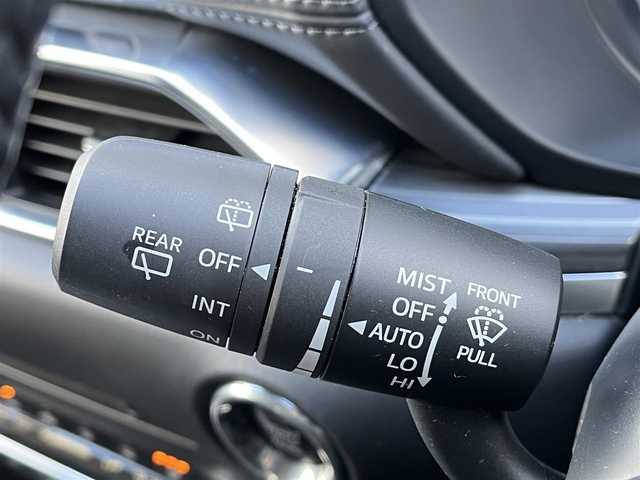 マツダ ＣＸ－５ XD Lパッケージ 岐阜県 2020(令2)年 4.4万km スノーフレイクホワイトパールマイカ 登録時走行距離：43793km/メーカー純正ディスプレイオーディオ/　CD DVD BT ワンセグTV/全方位カメラ/パワーバックドア/ブラックレザーシート/全席シートヒーター/パワーシート/ステアリングヒーター/革巻きステアリング/衝突被害軽減装置/レーンキープアシスト/レーダークルーズコントロール/ヘッドアップディスプレイ/ブラインドスポットモニター/クリアランスソナー/LEDヘッドライト/オートライト/ETC/プッシュスタート/スマートキー/スペアキー