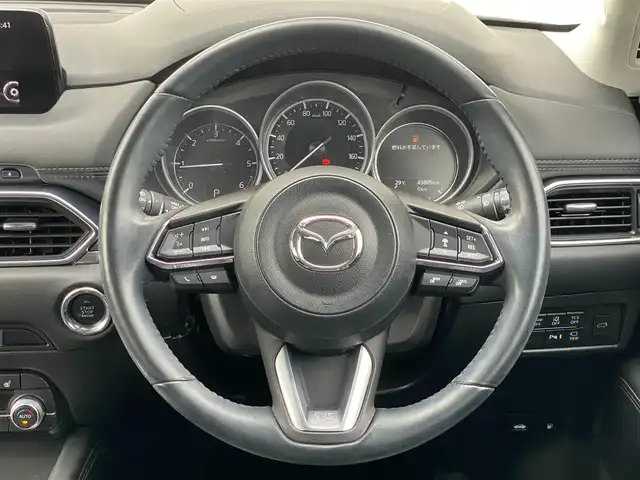 マツダ ＣＸ－５ XD Lパッケージ 岐阜県 2020(令2)年 4.4万km スノーフレイクホワイトパールマイカ 純正SDナビ/（フルセグTV/CD・DVDプレーヤー）OP/全周囲カメラ（OP）/前後クリアランスソナー（OP）/i-ACTIVSENSE/・アドバンストスマートシティブレーキサポート（前進時）/・スマートキシティブレーキサポート（後退時）/・レーダークルーズコントロール/・レーンキープアシストシステム/・車線逸脱警報システム/・ブラインドスポットモニターリング/・ドライバーアテンションアラート/・交通標識認識システム/ヘッドアップディスプレイ/黒本革シート/メモリ機能付パワーシート/全席シートヒーター/パワーバックドア/本革巻きステアリング/シフトノブ/ステアリングヒーター/MTモード付AT/パドルシフト/純正19インチAW/純正フロアマット/純正ETC/スマートキー×2