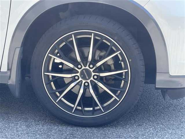ホンダ ヴェゼル ハイブリッド X 高知県 2014(平26)年 10万km ホワイトオーキッドパール (株)IDOMが運営する【じしゃロン高知店】の自社ローン専用車両になります。こちらは現金またはオートローンご利用時の価格です。自社ローンご希望の方は別途その旨お申付け下さい