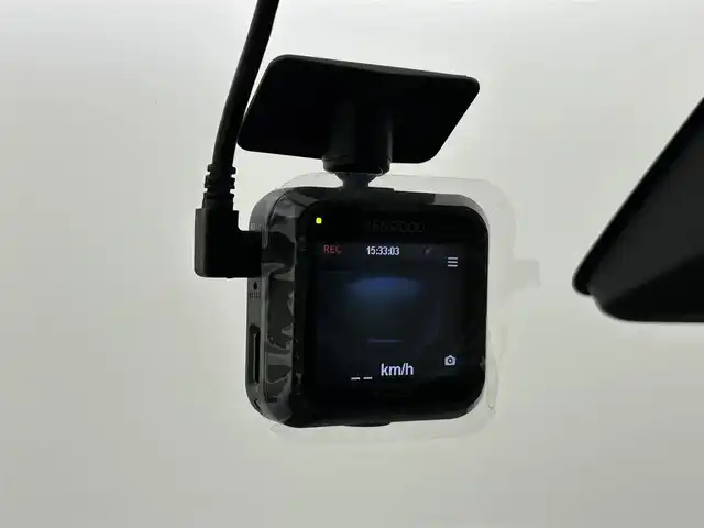 スズキ ワゴンＲ スティングレー HYBRID X 福岡県 2022(令4)年 3.1万km パール 社外ディスプレイオーディオ（ＢＴ）　/バックカメラ　/ＥＴＣ　/前方ドライブレコーダー　/コーナーセンサー　/衝突被害軽減ブレーキ　/レーンキープ　/アイドリングストップ　/シートヒーター　/純正１４インチＡＷ　/ＬＥＤ