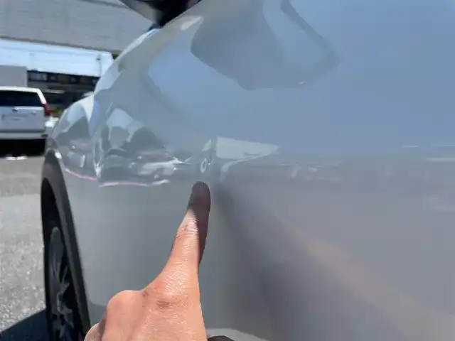 日産 キックス オーテック 埼玉県 2021(令3)年 6.7万km ブリリアントホワイトパール /純正9型メモリナビ//フルセグTV//全方位モニター//CD/DVD/Bluetooth//アダプティブクルーズコントロール//プロパイロット//ビルトインETC//スマートキー×2//LEDヘッドライト//前2席シートヒーター//ステアリングヒーター//エマージェンシーブレーキ//側方支援(LDW・LDP)//ハンドル支援//クリアランスソナー//W.サイド.カーテン.ニーエアバッグ//ABS/横滑り防止装置//革巻きステアリング//Fフォグライト//オートライト//社外デイライトOFFスイッチ//プライバシーガラス//ドアバイザー//純正17インチAW//社外16AW付きスタッドレスあり//社外マフラー（柿本）//新車時保証書//取扱説明書//ナビ取説