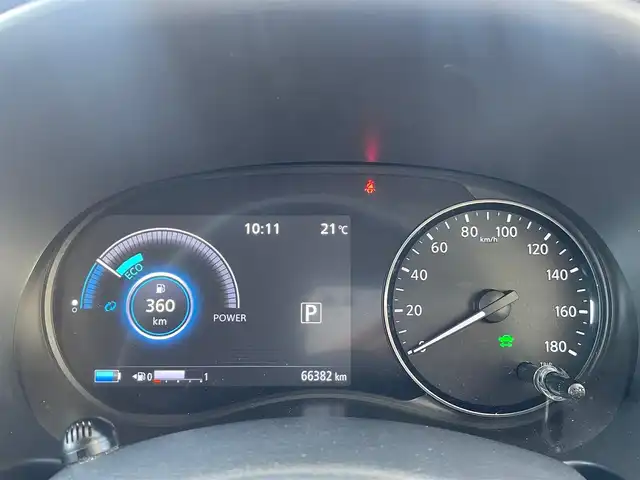 日産 キックス オーテック 埼玉県 2021(令3)年 6.7万km ブリリアントホワイトパール /純正9型メモリナビ//フルセグTV//全方位モニター//CD/DVD/Bluetooth//アダプティブクルーズコントロール//プロパイロット//ビルトインETC//スマートキー×2//LEDヘッドライト//前2席シートヒーター//ステアリングヒーター//エマージェンシーブレーキ//側方支援(LDW・LDP)//ハンドル支援//クリアランスソナー//W.サイド.カーテン.ニーエアバッグ//ABS/横滑り防止装置//革巻きステアリング//Fフォグライト//オートライト//社外デイライトOFFスイッチ//プライバシーガラス//ドアバイザー//純正17インチAW//社外16AW付きスタッドレスあり//社外マフラー（柿本）//新車時保証書//取扱説明書//ナビ取説
