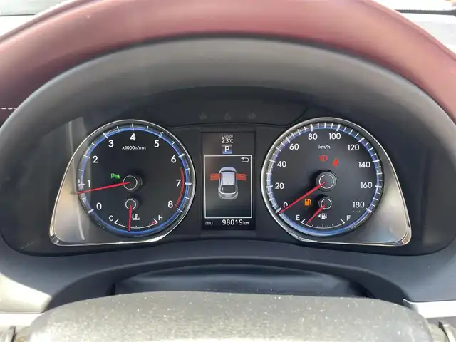 トヨタ ハリアー プレミアム アドバンスドP 千葉県 2015(平27)年 9.8万km ブラック Bluetooth/ハーフレザー/センターコンソール内に置くだけ充電器/ドライブレコーダー(CSD-790htg)/車内ライト(LED)/純正ナビ(AM/FM/CD/DVD/ブルーレイ/AUX/USB)/パワーバックドア/カーテシランプ/アランドビューモニター/運転席：パワーシート/電格ミラー/LTA/JBL/コーナーセンサー/スペアタイヤ