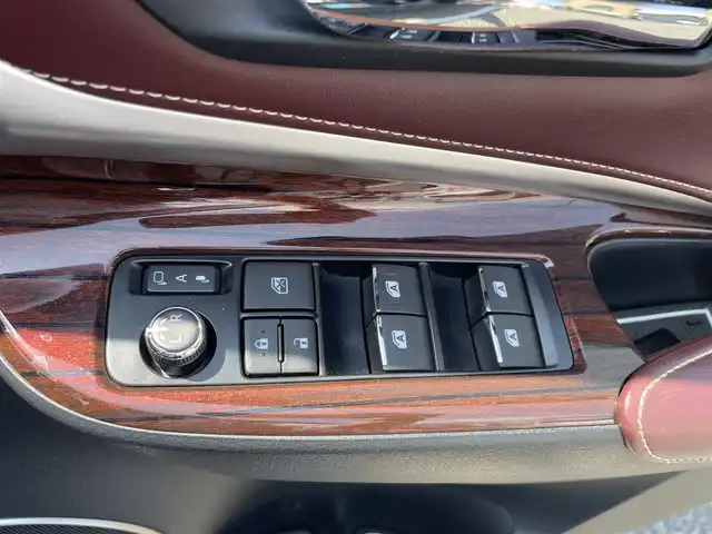 トヨタ ハリアー プレミアム アドバンスドP 千葉県 2015(平27)年 9.8万km ブラック Bluetooth/ハーフレザー/センターコンソール内に置くだけ充電器/ドライブレコーダー(CSD-790htg)/車内ライト(LED)/純正ナビ(AM/FM/CD/DVD/ブルーレイ/AUX/USB)/パワーバックドア/カーテシランプ/アランドビューモニター/運転席：パワーシート/電格ミラー/LTA/JBL/コーナーセンサー/スペアタイヤ