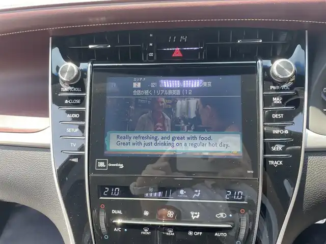 トヨタ ハリアー プレミアム アドバンスドP 千葉県 2015(平27)年 9.8万km ブラック Bluetooth/ハーフレザー/センターコンソール内に置くだけ充電器/ドライブレコーダー(CSD-790htg)/車内ライト(LED)/純正ナビ(AM/FM/CD/DVD/ブルーレイ/AUX/USB)/パワーバックドア/カーテシランプ/アランドビューモニター/運転席：パワーシート/電格ミラー/LTA/JBL/コーナーセンサー/スペアタイヤ