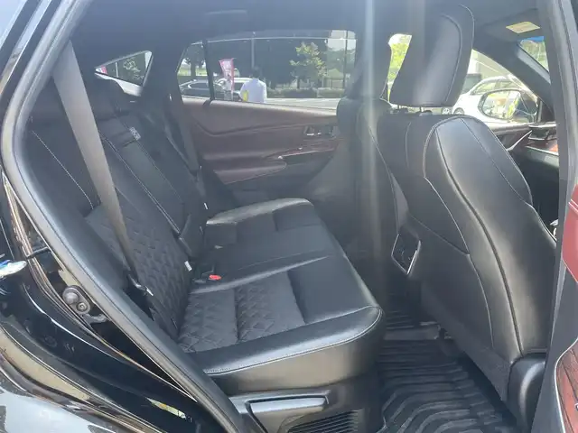 トヨタ ハリアー プレミアム アドバンスドP 千葉県 2015(平27)年 9.8万km ブラック Bluetooth/ハーフレザー/センターコンソール内に置くだけ充電器/ドライブレコーダー(CSD-790htg)/車内ライト(LED)/純正ナビ(AM/FM/CD/DVD/ブルーレイ/AUX/USB)/パワーバックドア/カーテシランプ/アランドビューモニター/運転席：パワーシート/電格ミラー/LTA/JBL/コーナーセンサー/スペアタイヤ