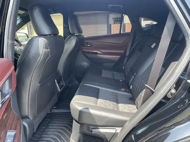 トヨタ ハリアー プレミアム アドバンスドP 千葉県 2015(平27)年 9.8万km ブラック Bluetooth/ハーフレザー/センターコンソール内に置くだけ充電器/ドライブレコーダー(CSD-790htg)/車内ライト(LED)/純正ナビ(AM/FM/CD/DVD/ブルーレイ/AUX/USB)/パワーバックドア/カーテシランプ/アランドビューモニター/運転席：パワーシート/電格ミラー/LTA/JBL/コーナーセンサー/スペアタイヤ