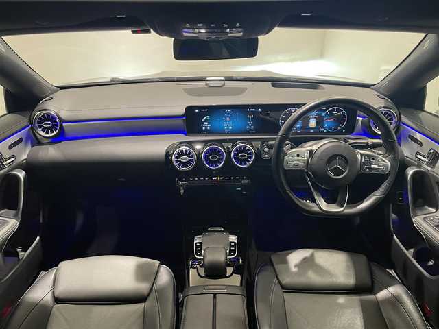 メルセデス・ベンツ ＣＬＡ２００ｄ AMGライン 愛知県 2019(令1)年 2.5万km マウンテングレー レザーエクスクルーシブ　/パノラミックスライディングルーフ、/ヘッドアップディスプレイ/レーダーセーフティＰＫＧ　/アドバンスドＰＫＧ　/ＭＢＵＸ　/Ｂｌｕｅｔｏｏｔｈ　/フルセグＴＶ　/３６０度カメラ　/ワイヤレスチャージ　/ＬＥＤヘッドライト　/ACC/LKA/LDW/BSM/ドライブレコーダー/ETC2.0/プッシュスタート/アイドリングストップ