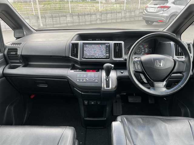 ホンダ ステップワゴン スパーダ Z HDDナビED 大阪府 2011(平23)年 7.9万km プレミアムホワイトパール (株)IDOMが運営する【じしゃロン堺店】の自社ローン専用車両になります。/こちらは現金またはオートローンご利用時の価格です。自社ローンご希望の方は別途その旨お申付け下さい