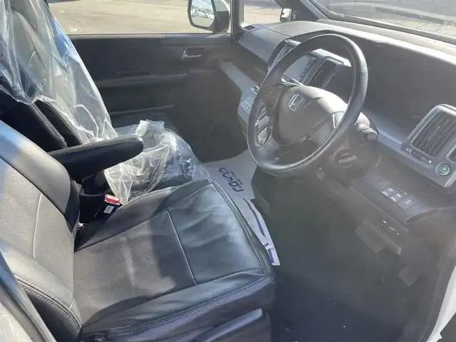 ホンダ ステップワゴン スパーダ Z HDDナビED 大阪府 2011(平23)年 7.9万km プレミアムホワイトパール (株)IDOMが運営する【じしゃロン堺店】の自社ローン専用車両になります。/こちらは現金またはオートローンご利用時の価格です。自社ローンご希望の方は別途その旨お申付け下さい