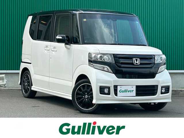 ホンダ Ｎ ＢＯＸ 2トーン カスタム G ターボLパッケージ 宮城県 2016(平28)年 8万km プレミアムホワイトパールⅡ あんしんパッケージ/●シティブレーキアクティブシステム/●前席用i-サイドエアバッグ＋サイドカーテンエアバッグ/リア右側パワースライドドア/リアシートスライド＋シートバックテーブル/ディスチャージヘッドライト(オートライトコントロール機構付)/オートリトラミラー/＝＝＝/ワンオーナー/純正ナビ/・ワンセグ/Bluetooth/CD/AM/FM/バックカメラ/ビルドインETC/クルーズコントロール/両側電動スライドドア/オートライト/LEDフォグランプ/LED室内灯/パドルシフト/革巻きステアリング/ターボ車/社外ドライブレコーダー/スマートキー×2本/保証書/取扱説明書