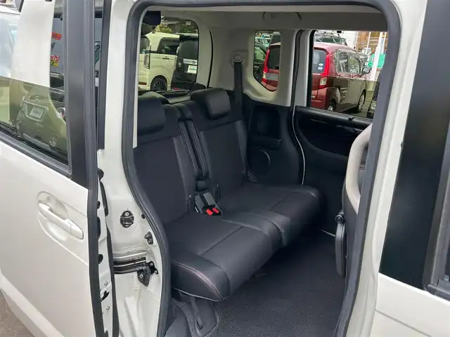 ホンダ Ｎ ＢＯＸ 2トーン カスタム G ターボLパッケージ 宮城県 2016(平28)年 8万km プレミアムホワイトパールⅡ あんしんパッケージ/●シティブレーキアクティブシステム/●前席用i-サイドエアバッグ＋サイドカーテンエアバッグ/リア右側パワースライドドア/リアシートスライド＋シートバックテーブル/ディスチャージヘッドライト(オートライトコントロール機構付)/オートリトラミラー/＝＝＝/ワンオーナー/純正ナビ/・ワンセグ/Bluetooth/CD/AM/FM/バックカメラ/ビルドインETC/クルーズコントロール/両側電動スライドドア/オートライト/LEDフォグランプ/LED室内灯/パドルシフト/革巻きステアリング/ターボ車/社外ドライブレコーダー/スマートキー×2本/保証書/取扱説明書