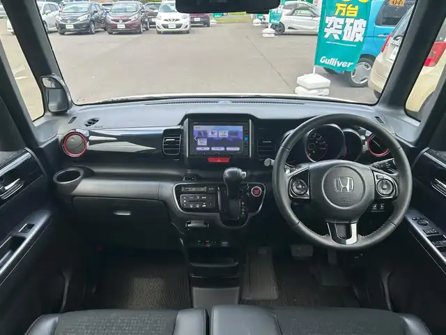 ホンダ Ｎ ＢＯＸ 2トーン カスタム G ターボLパッケージ 宮城県 2016(平28)年 8万km プレミアムホワイトパールⅡ あんしんパッケージ/●シティブレーキアクティブシステム/●前席用i-サイドエアバッグ＋サイドカーテンエアバッグ/リア右側パワースライドドア/リアシートスライド＋シートバックテーブル/ディスチャージヘッドライト(オートライトコントロール機構付)/オートリトラミラー/＝＝＝/ワンオーナー/純正ナビ/・ワンセグ/Bluetooth/CD/AM/FM/バックカメラ/ビルドインETC/クルーズコントロール/両側電動スライドドア/オートライト/LEDフォグランプ/LED室内灯/パドルシフト/革巻きステアリング/ターボ車/社外ドライブレコーダー/スマートキー×2本/保証書/取扱説明書