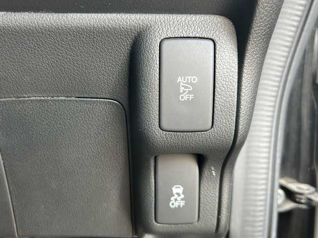 ホンダ Ｎ ＢＯＸ カスタム SSブラックSパッケージ 山形県 2017(平29)年 8.3万km クリスタルブラックパール 社外メモリナビ/（Bluetooth/CD/DVD/フルセグ)/両側パワースライドドア/DN席シートヒーター/ビルトインETC/ドライブレコーダー/フォグランプ/電動格納ミラー/ウィンカーミラー/社外ステアリングカバー/ドアバイザー/スマートキー/スペアキー
