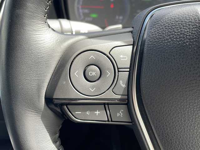 トヨタ クラウン ハイブリッド RS アドバンス 福岡県 2019(平31)年 1.5万km パール ・サンルーフ/・純正ナビ　フルセグ　DVD再生/・ハーフレザーシート/・純正１８インチアルミホイル/・純正ETC/・ヘッドアップディスププレイ/・ブラインドスポットモニター/・スマートキー/・プッシュスタートエンジン/・パワーシート/・ステアリングヒーター/・シートヒーター/・パドルシフト/・レーダークルーズコントロール