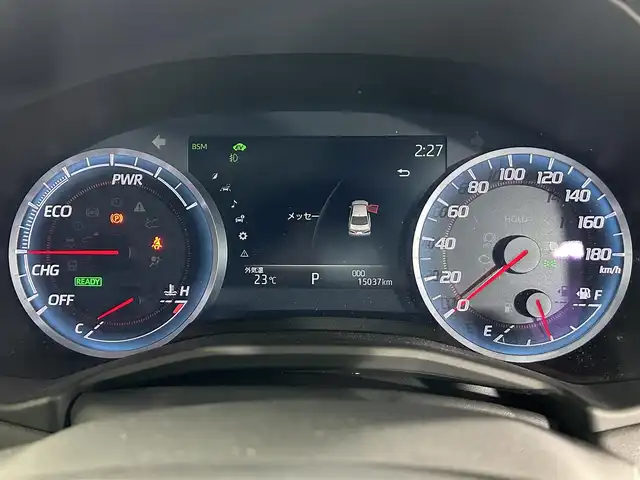 トヨタ クラウン ハイブリッド RS アドバンス 佐賀県 2019(平31)年 1.5万km ホワイトパールクリスタルシャイン 純正8インチナビ/フルセグTV/CD/DVD/Bluetooth/サンルーフ/衝突被害軽減システム/ブラインドスポットモニター/パーキングサポートブレーキ/レーダークルーズコントロール/レーンアシスト/ヘッドアップディスプレイ/ロードサインアシスト/オートライト/オートマチックハイビーム/LEDヘッドライト/LEDフォグライト/電子パーキング/ブレーキホールド/パドルシフト/ビルトインETC/ステアリングヒーター/運転席・助手席シートヒーター/運転席・助手席パワーシート/メモリーシート/ハーフレザーシート/純正18インチアルミホイール/純正フロアマット/スマートキー