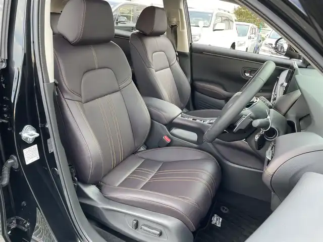 ホンダ ＺＲ－Ｖ ハイブリッド e:HEV Z 東京都 2025(令7)年 0.1万km 黒 純正９型ナビ/・AM/FM/フルセグ/BOSEプレミアムサウンドシステム/全周囲カメラ/前席シートヒーター/運転席メモリパワーシート/・前席パワーシート/ブラインドスポットモニター/前後ドライブレコーダー/おくだけ充電/ステアリングヒーター/LEDヘッドランプ/ホンダセンシング/（予防運転支援システム）/・衝突軽減ブレーキ/・後方誤発進抑制機能/・歩行者事故低減ステアリング/・追従機能付きクルーズコントロール/・車線維持支援システム/・標識認識機能/・後退時出庫サポート/・パーキングセンサーシステム/プッシュエンジンスタート/純正フロアマット/スマートキー