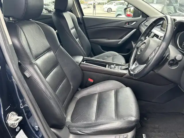 マツダ アテンザ セダン 25S Lパッケージ 栃木県 2015(平27)年 7.7万km ディープクリスタルブルーマイカ スマートシティブレーキシステム/マツダコネクトナビ/フルセグTV/DVD/Bluetooth/USB/バックカメラ/ETC/黒革シート/シートヒーター/パワーシート/レーダークルーズコントロール/ブラインドスポットモニター/ヘッドアップディスプレイ/LEDヘッドライト/フォグランプ/オートライト/オートハイビーム/電子パーキングブレーキ/電動リアシェード/スマートキー×2/保証書/取説