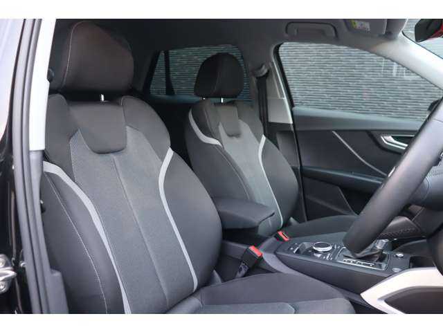 アウディ Ｑ２ 30TFSIスポーツ 大分県 2020(令2)年 3.1万km 黒 ワンオーナー/Audiプレセンス/アダプティブクルーズコントロール/純正ナビ/ＣａｒＰｌａｙ/地デジ/Bluetooth/ＵＳＢ/ＣＤ／ＤＶＤ/バックカメラ/シートヒーター/ＬＥＤヘッドライト/オートハイビーム/純正１７インチＡＷ/ＥＴＣ/純正ドライブレコーダー