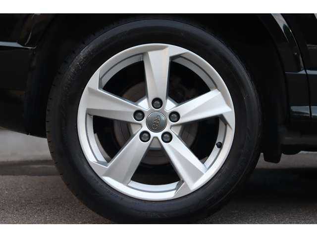 アウディ Ｑ２ 30TFSIスポーツ 大分県 2020(令2)年 3.1万km 黒 ワンオーナー/Audiプレセンス/アダプティブクルーズコントロール/純正ナビ/ＣａｒＰｌａｙ/地デジ/Bluetooth/ＵＳＢ/ＣＤ／ＤＶＤ/バックカメラ/シートヒーター/ＬＥＤヘッドライト/オートハイビーム/純正１７インチＡＷ/ＥＴＣ/純正ドライブレコーダー