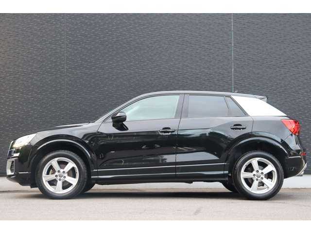 アウディ Ｑ２ 30TFSIスポーツ 大分県 2020(令2)年 3.1万km 黒 ワンオーナー/Audiプレセンス/アダプティブクルーズコントロール/純正ナビ/ＣａｒＰｌａｙ/地デジ/Bluetooth/ＵＳＢ/ＣＤ／ＤＶＤ/バックカメラ/シートヒーター/ＬＥＤヘッドライト/オートハイビーム/純正１７インチＡＷ/ＥＴＣ/純正ドライブレコーダー