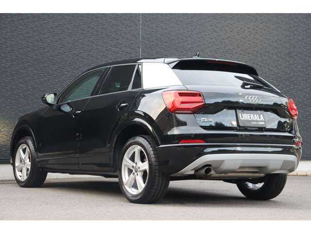 アウディ Ｑ２ 30TFSIスポーツ 大分県 2020(令2)年 3.1万km 黒 ワンオーナー/Audiプレセンス/アダプティブクルーズコントロール/純正ナビ/ＣａｒＰｌａｙ/地デジ/Bluetooth/ＵＳＢ/ＣＤ／ＤＶＤ/バックカメラ/シートヒーター/ＬＥＤヘッドライト/オートハイビーム/純正１７インチＡＷ/ＥＴＣ/純正ドライブレコーダー