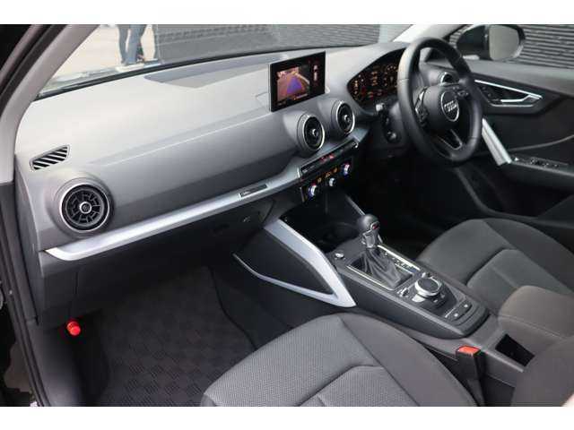 アウディ Ｑ２ 30TFSIスポーツ 大分県 2020(令2)年 3.1万km 黒 ワンオーナー/Audiプレセンス/アダプティブクルーズコントロール/純正ナビ/ＣａｒＰｌａｙ/地デジ/Bluetooth/ＵＳＢ/ＣＤ／ＤＶＤ/バックカメラ/シートヒーター/ＬＥＤヘッドライト/オートハイビーム/純正１７インチＡＷ/ＥＴＣ/純正ドライブレコーダー