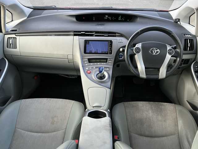 トヨタ プリウス G 佐賀県 2014(平26)年 14万km レッドマイカメタリック ワンオーナー/純正ナビ/ワンセグTV/CD/DVD/Bluetooth/FM/AM/バックカメラ/ETC/D席パワーシート/ステアリングリモコン/純正LED/純正フロアマット/純正フォグライト/新車時保証書/取扱説明書/スペアキー1本/トヨタセーフティセンス/・レーダークルーズコントロール/・クリアランスソナー