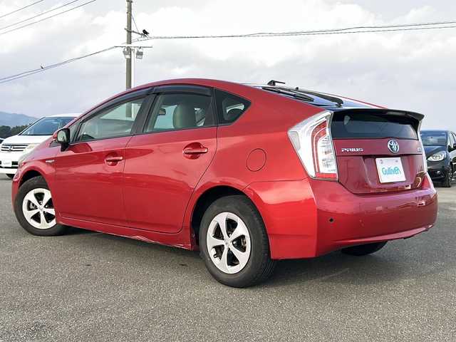 トヨタ プリウス G 佐賀県 2014(平26)年 14万km レッドマイカメタリック ワンオーナー/純正ナビ/ワンセグTV/CD/DVD/Bluetooth/FM/AM/バックカメラ/ETC/D席パワーシート/ステアリングリモコン/純正LED/純正フロアマット/純正フォグライト/新車時保証書/取扱説明書/スペアキー1本/トヨタセーフティセンス/・レーダークルーズコントロール/・クリアランスソナー