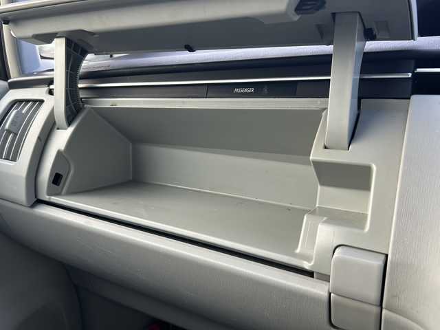 トヨタ プリウス G 佐賀県 2014(平26)年 14万km レッドマイカメタリック ワンオーナー/純正ナビ/ワンセグTV/CD/DVD/Bluetooth/FM/AM/バックカメラ/ETC/D席パワーシート/ステアリングリモコン/純正LED/純正フロアマット/純正フォグライト/新車時保証書/取扱説明書/スペアキー1本/トヨタセーフティセンス/・レーダークルーズコントロール/・クリアランスソナー