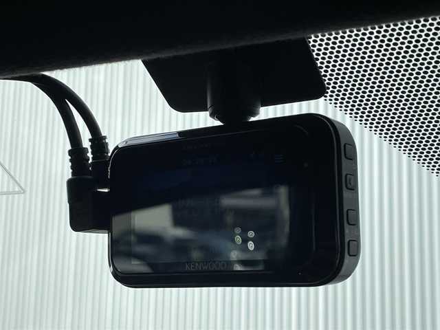 トヨタ ヴォクシー ZS 煌Ⅱ 福岡県 2019(令1)年 8万km ブラック アルパインナビ・TV/フルセグ/DVD再生OK/Bluetooth接続/ETC/LEDヘッドライト/フォグ/オートライト/両側電動スライドドア/純正フロアマット/バックカメラ/社外18インチAW/USB・HDM端子/ドライブレコーダー/コーナーセンサー/電格ミラー/ミラーウィンカー/オートエアコン/Bドアイージークローザー