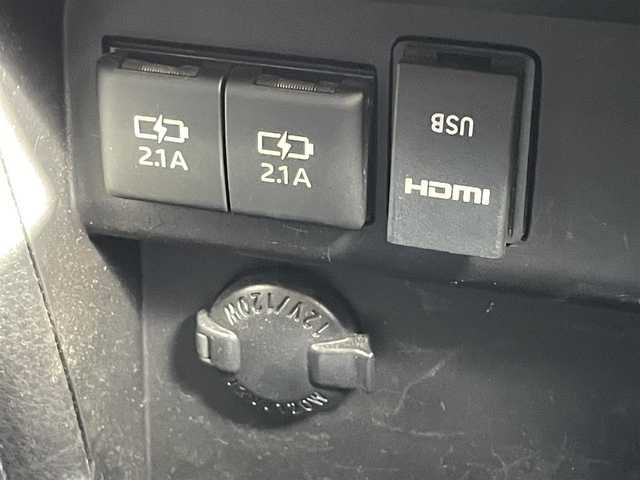 トヨタ ヴォクシー ZS 煌Ⅱ 福岡県 2019(令1)年 8万km ブラック アルパインナビ・TV/フルセグ/DVD再生OK/Bluetooth接続/ETC/LEDヘッドライト/フォグ/オートライト/両側電動スライドドア/純正フロアマット/バックカメラ/社外18インチAW/USB・HDM端子/ドライブレコーダー/コーナーセンサー/電格ミラー/ミラーウィンカー/オートエアコン/Bドアイージークローザー