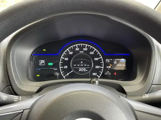 日産 ノート e－パワーX FOUR Vセレ 岩手県 2020(令2)年 4.6万km インペリアルアンバーP ワンオーナー/４WD/アラウンドビューモニター/エマージェンシーブレーキ/レーンアシスト/前後ソナー/ハイビームアシスト/インテリジェントルームミラー/ヒルスタートアシスト/横滑り防止装置/純正ナビ/ステアリングスイッチ/フルセグTV/ドライブレコーダー/LEDヘッドライト/純正１５インチアルミホイール/エンジンスターター/車両接近通報装置/オートエアコン