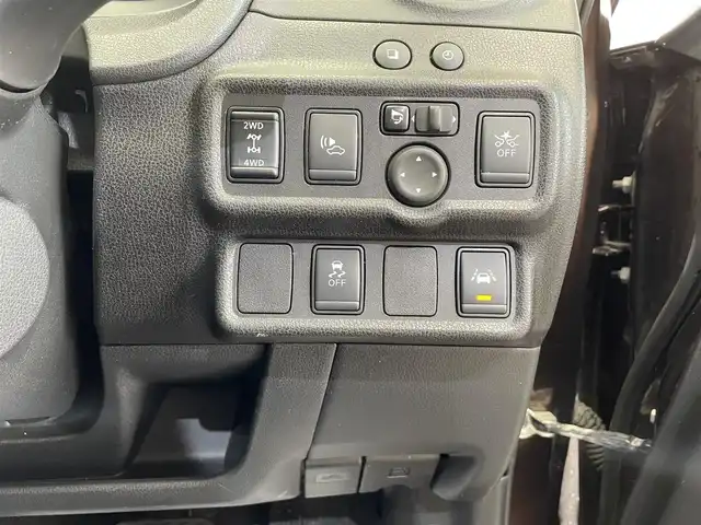 日産 ノート e－パワーX FOUR Vセレ 岩手県 2020(令2)年 4.6万km インペリアルアンバーP ワンオーナー/４WD/アラウンドビューモニター/エマージェンシーブレーキ/レーンアシスト/前後ソナー/ハイビームアシスト/インテリジェントルームミラー/ヒルスタートアシスト/横滑り防止装置/純正ナビ/ステアリングスイッチ/フルセグTV/ドライブレコーダー/LEDヘッドライト/純正１５インチアルミホイール/エンジンスターター/車両接近通報装置/オートエアコン