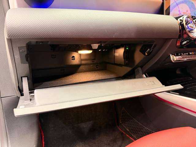 メルセデス・ベンツ ＣＬＡ２００ｄ Sブレーク AMGライン 千葉県 2020(令2)年 4.3万km ポーラホワイト パノラマSR　/AMGレザーEXC　/アドバンスドパッケージ　/HUD　/純正ナビ　/360°カメラ　/ACC　/BSM　/シートヒーター　/パワーシート　/LEDヘッドライト　/ハイビームアシストプラス　/電動リアゲート　/ドライブレコーダー　/ETC