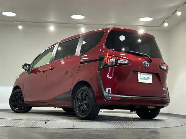 トヨタ シエンタ ハイブリッド G セーフティエディションⅡ 愛知県 2021(令3)年 4.3万km センシュアルレッドマイカ 純正９インチナビ　/(Bluetooth/フルセグTV/SD/FM/SM/CD・DVD再生）/純正１２インチフリップダウンモニター　/トヨタセーフティセンス/　　-プリクラッシュセーフティ/　　-レーンディパーチャーアラート/　　-オートマチックハイビーム　/両側パワースライドドア　/シートヒーター　/ビルトインＥＴＣ　/バックカメラ　/ステアリングヒーター　/クルーズコントロール　/ＬＥＤヘッドライト/LEDフォグランプ/USB接続/純正フロアマット