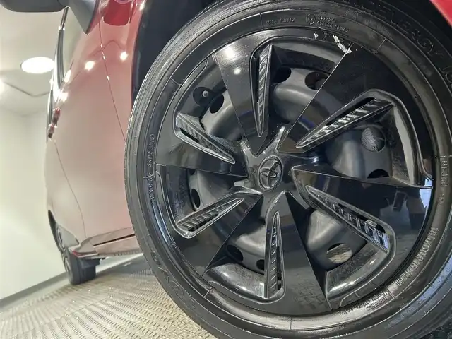 トヨタ シエンタ ハイブリッド G セーフティエディションⅡ 愛知県 2021(令3)年 4.3万km センシュアルレッドマイカ 純正９インチナビ　/(Bluetooth/フルセグTV/SD/FM/SM/CD・DVD再生）/純正１２インチフリップダウンモニター　/トヨタセーフティセンス/　　-プリクラッシュセーフティ/　　-レーンディパーチャーアラート/　　-オートマチックハイビーム　/両側パワースライドドア　/シートヒーター　/ビルトインＥＴＣ　/バックカメラ　/ステアリングヒーター　/クルーズコントロール　/ＬＥＤヘッドライト/LEDフォグランプ/USB接続/純正フロアマット