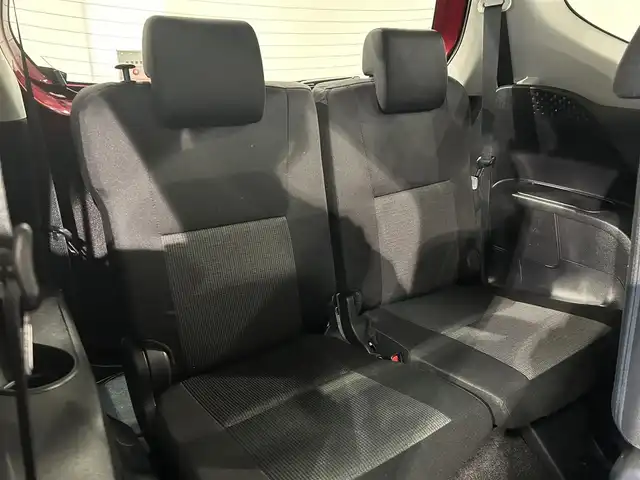 トヨタ シエンタ ハイブリッド G セーフティエディションⅡ 愛知県 2021(令3)年 4.3万km センシュアルレッドマイカ 純正９インチナビ　/(Bluetooth/フルセグTV/SD/FM/SM/CD・DVD再生）/純正１２インチフリップダウンモニター　/トヨタセーフティセンス/　　-プリクラッシュセーフティ/　　-レーンディパーチャーアラート/　　-オートマチックハイビーム　/両側パワースライドドア　/シートヒーター　/ビルトインＥＴＣ　/バックカメラ　/ステアリングヒーター　/クルーズコントロール　/ＬＥＤヘッドライト/LEDフォグランプ/USB接続/純正フロアマット