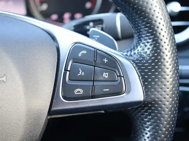 メルセデス・ベンツ Ｃ２００ ワゴン スポーツ 宮城県 2017(平29)年 6.9万km オブシディアンブラック レーダーセーフティＰＫＧ　/純正ナビ【ＢＴ／ＣＤ／ＤＶＤ／フルセグＴＶ】/ヘッドアップディスプレイ　/アダプティブクルーズコントロール　/ステアリングアシスト/レーンキープアシスト/パワーテールゲート/パドルシフト　/バックカメラ　/エアサス　/レザーシート/前席シートヒーター　/前席パワーシート/運転席メモリー付き/アンビエントライト/ルーフレール/キーレスゴー/純正18インチAW/LEDヘッドライト/禁煙車